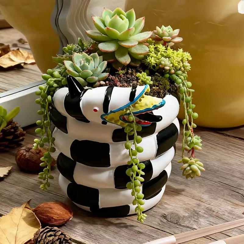1個入り 黒白の蛇型樹脂製植木鉢 - クリエイティブなDIY - Snake Plant Ceramic のレビューと価格