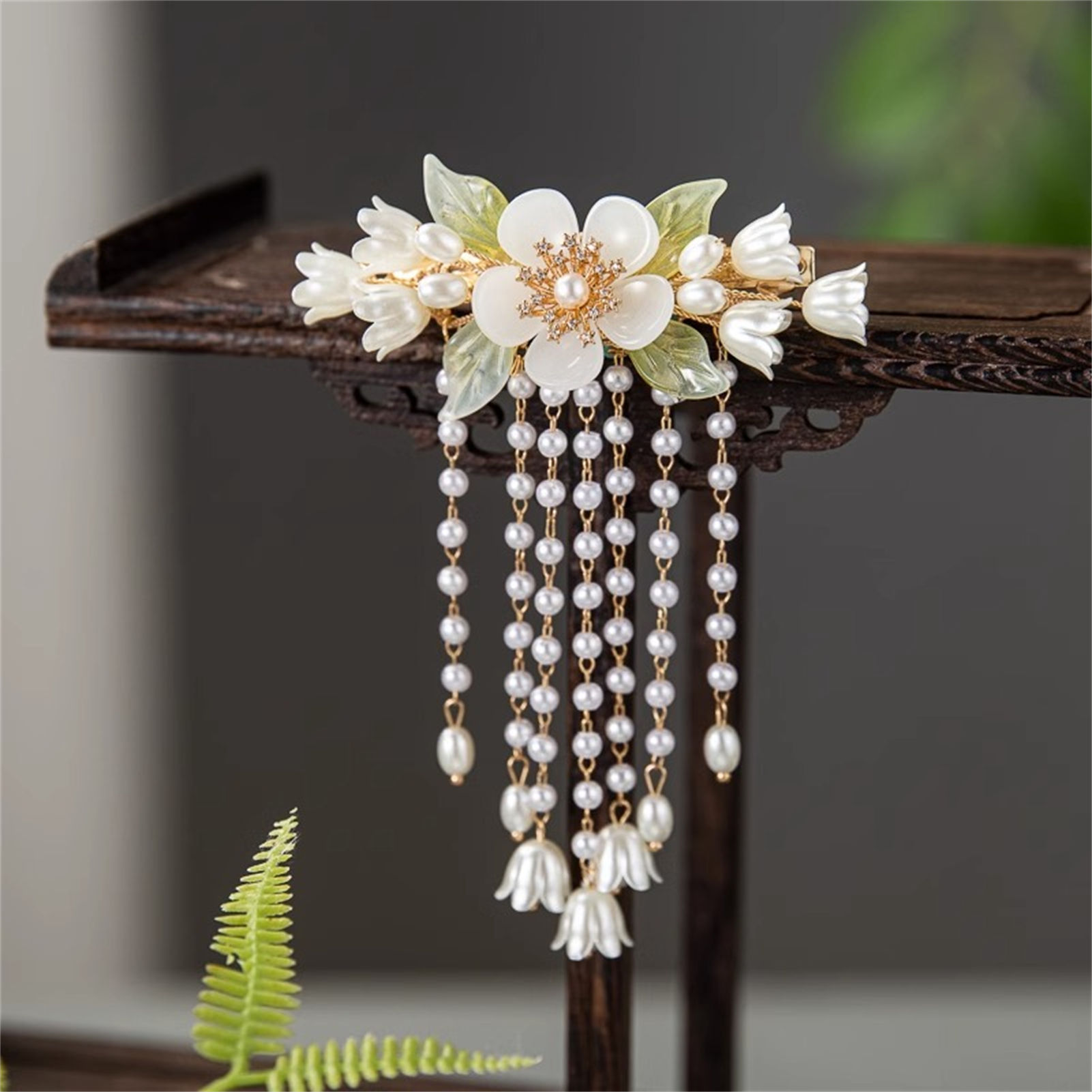ヴィンテージフラワータッセルヘアクリップ女性のためのエレガン - Orchid Phalaenopsis のレビューと価格